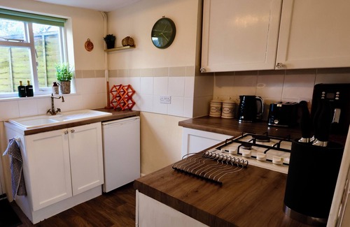 Martlesham Heath Cabaña | Deben Cottage – Alojamiento que Admite Perros en el Corazón de Woodbridge