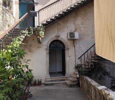 Kotor Old Town Apartamento | Decatera apartment