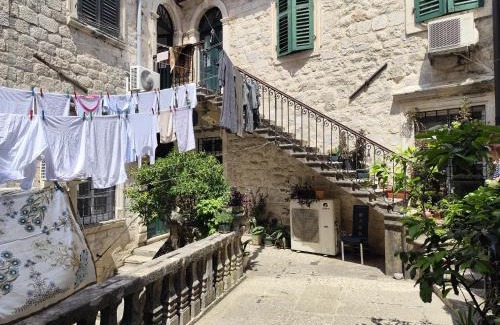 Kotor Old Town Apartamento | Decatera apartment