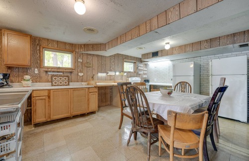 Decatur Casa | Decatur House: Fishing, Skiing, & Golfing!