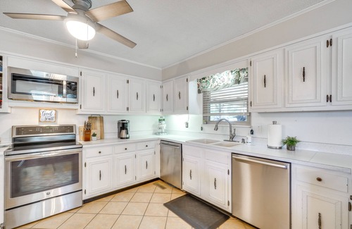 Decatur Casa | Decatur Oasis - Private Pool, Hot Tub & Deck!