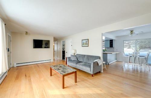 West Eaton Casa | Deck and Fire Pit Cozy Escape in Morrisville!