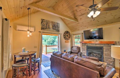 Cherokee Casa | Deck and Hot Tub Bryson City Riverfront Cabin!