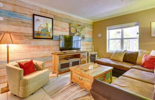 Port Isabel Casa | Deck, Fire Pit and Grill Port Isabel Home!