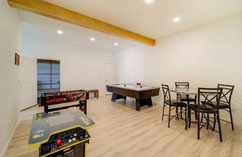 Sugar Mountain Casa | Deck, Grill and Fire Pit Sugar Mountain Retreat!