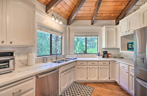 Apple Hill Casa | Deck & Grill: Camino Home in Wine Country!