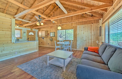 Payson Cabaña | Deck & Mogollon Rim Views: Secluded Payson Cabin