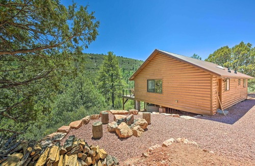 Payson Cabaña | Deck & Mogollon Rim Views: Secluded Payson Cabin