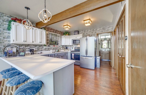 Munds Park Cabina | Deck & Scenic Views: Munds Park Cabin!