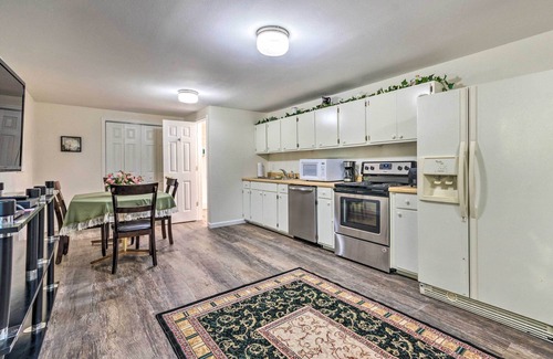 Hot Springs Village Apartamento | Deck w/ BBQ: Hot Springs Village Apt!