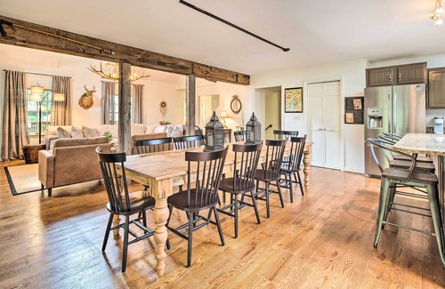 Chimney Rock Casa | Deck w/ Fireplace: Pet-Friendly Lake Lure Retreat