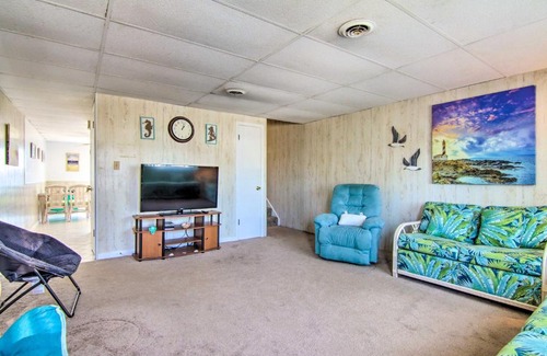 Caine Woods Casa | Deck with Canal Access Ocean City Townhome