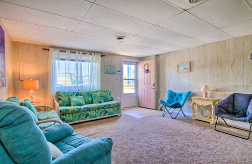 Caine Woods Casa | Deck with Canal Access Ocean City Townhome