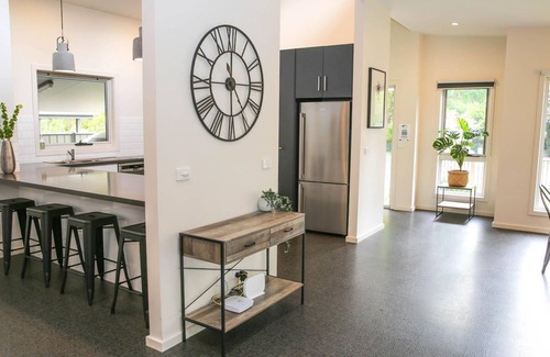 Bright Casa | Ataviada en Bright: lujo moderno para las familias
