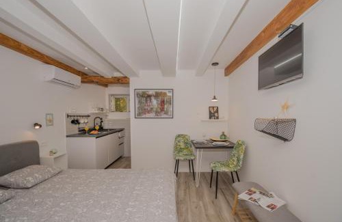 Vis Apartamento | DeCoR Kut