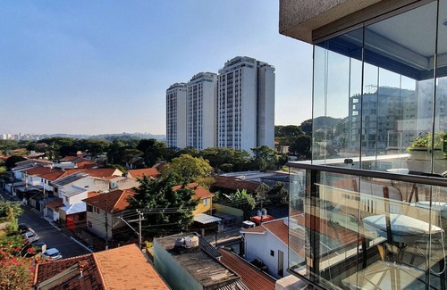 Vila Madalena Casa | Decorated apartment with a view