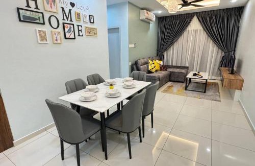 Hulu Kinta Apartamento | Decozy7.0 Ipoh Town Condo(12pax)