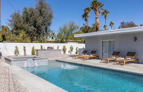 Racquet Club South Casa | Deeply Madly Palm Springs