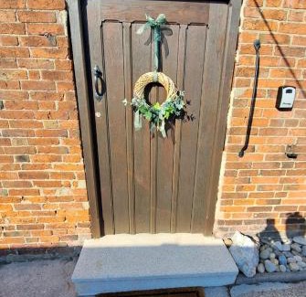 Doveridge Casa | Deepmoor Farmhouse, Doveridge, Derbys.
