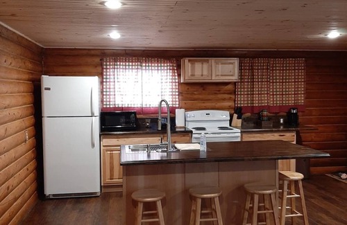 Glenrock Cabina | Deer Creek Pony Express Cabin