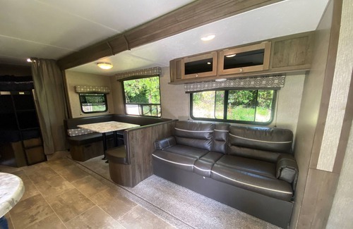 Grass Valley Casa | Deer Crossing in Grass Valley
