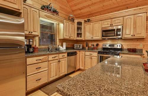 Walnut Mountain Cabina | Deer Haven - Dog Friendly, Game Room