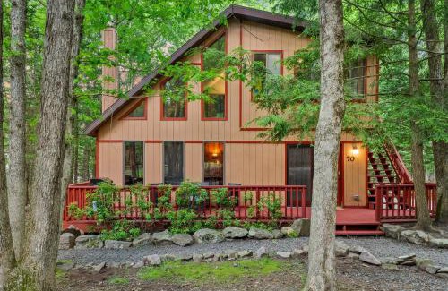 Albrightsville Casa | Deer Hollow by AvantStay Big Yard Lake Access