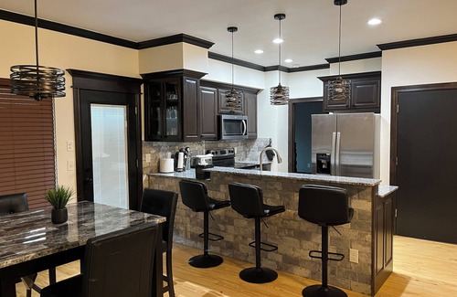 Norman Cabina | DEER LAKE CABIN NEWLY BUILT with Fireplace