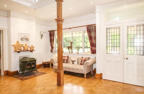 Holworth Casa | Deer Leap House