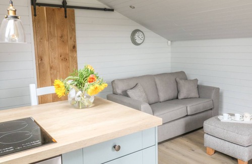 Blackburn Cabaña | Deer Lodge, LANGHO, LANCASHIRE