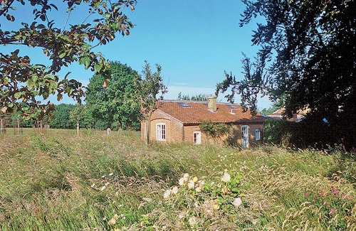 Thorpe Market Cabaña | Deer Park Cottage - E2754