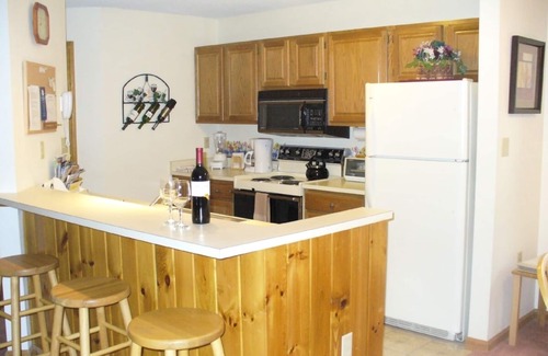 North Woodstock Condominio | Deer Park / Loon Mtn. - Condominio frente al río a 7 minutos de Loon