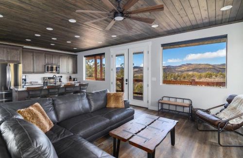 Orderville Casa | Deer Ridge Casita: Private Retreat Hot Tub & Views
