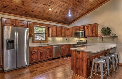 East Ellijay Cabina | Deer Ridge - Pet Friendly | Hot Tub | Pool Table