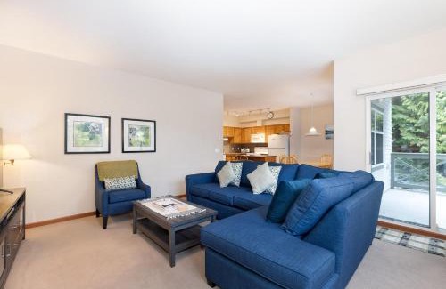 Blueberry Hill Apartamento | Deer Run by Whistler Premier