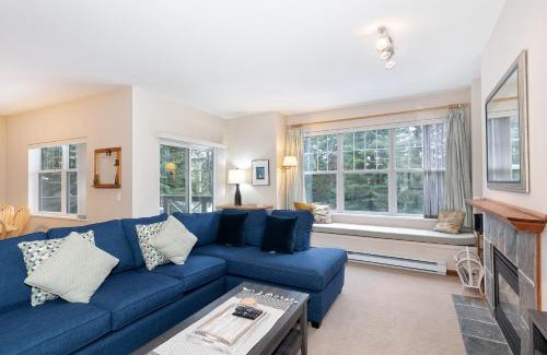 Blueberry Hill Apartamento | Deer Run by Whistler Premier
