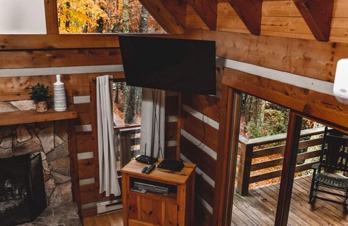 Purlear Cabina | Deer Run Cabin | Hot Tub