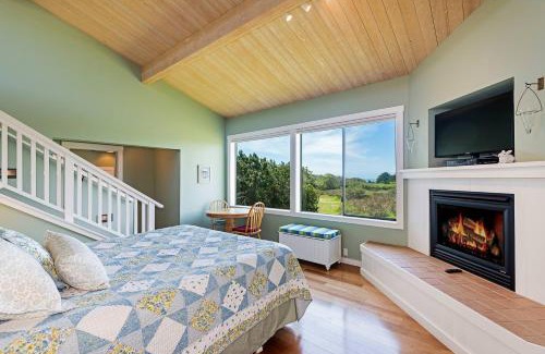 Sea Ranch Casa | Deer View Hot Tub & Filtered Ocean Views
