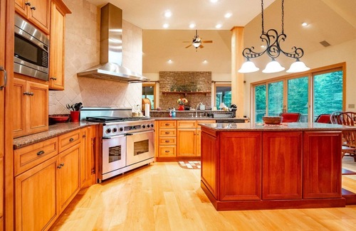 Timberline Casa | Deer Walk - 358 Lakeview Road