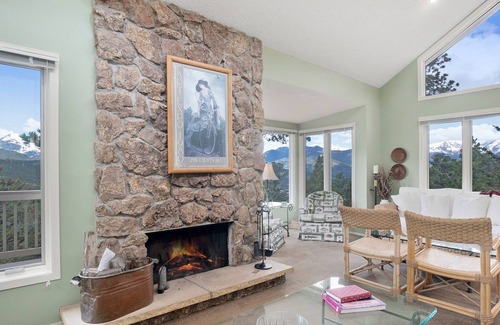 Windcliff Estates Casa | Deering Crest - Panoramic Mountain Views of RMNP!