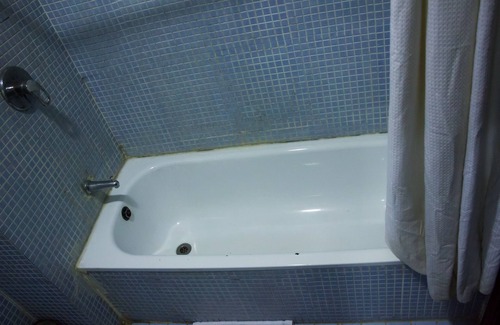 Oshodi-Isolo Hotel | Dees Hotels, Apartments and Suites