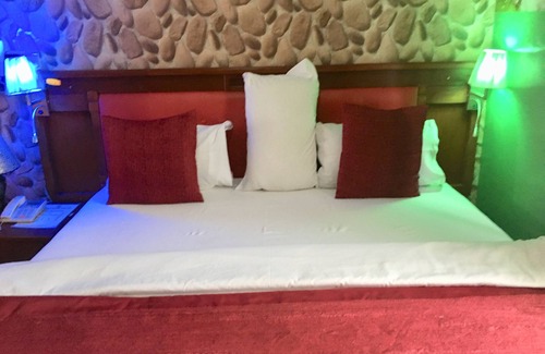 Ikeja Hotel | Definite Destiny Hotel