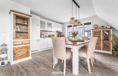 Westerdeichstrich Apartamento | Deichblick - balcony with beach chair, 2 bedrooms, shower