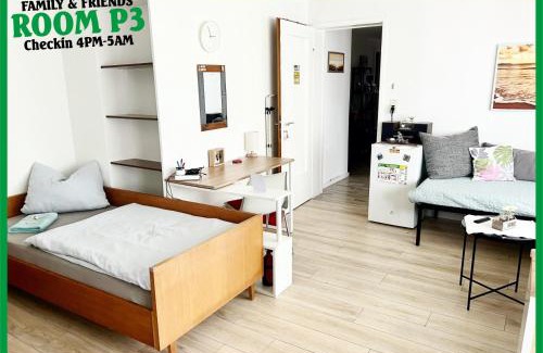 Creglingen Casa | Deine Pension, Family & Friends Room P3, 5 beds, 25qm, Check-in 4PM till 5AM