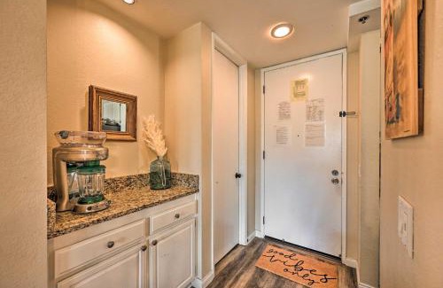Townsite Apartamento | Deja Blue Oceanside Condo on Beach with Pools!