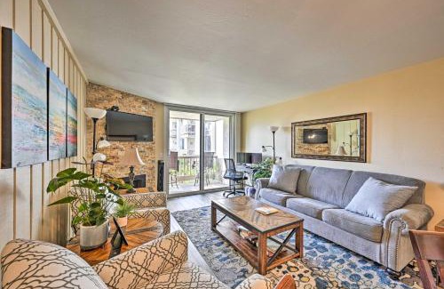 Townsite Apartamento | Deja Blue Oceanside Condo on Beach with Pools!