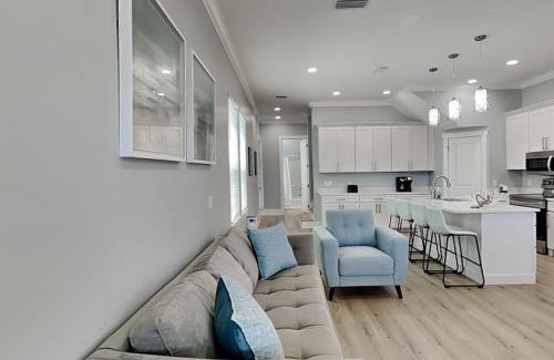 Holiday Beach Casa | Deja Blue