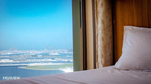 Dubai Marina Hotel | DejaView JBR- Mixed Dorms- Sleep with a view