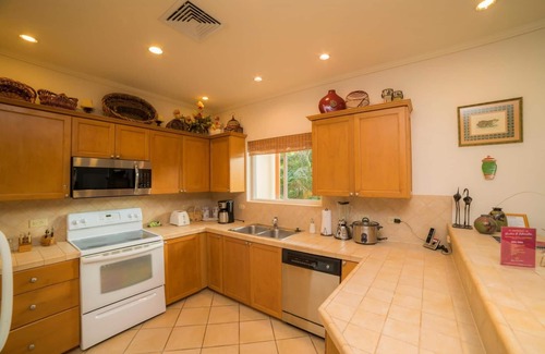 Herradura Apartamento | Del Mar 5F 3 Bedr 2 Bath