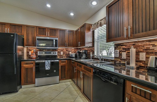 Lady Lake Casa | Del Mar Paradise! The Villages, Close to Spanish Springs, Golf Cart, Bikes!